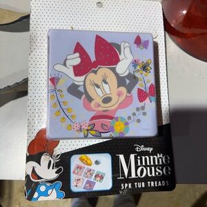 Disney Minnie Mouse Tub Treads - Red and Pink